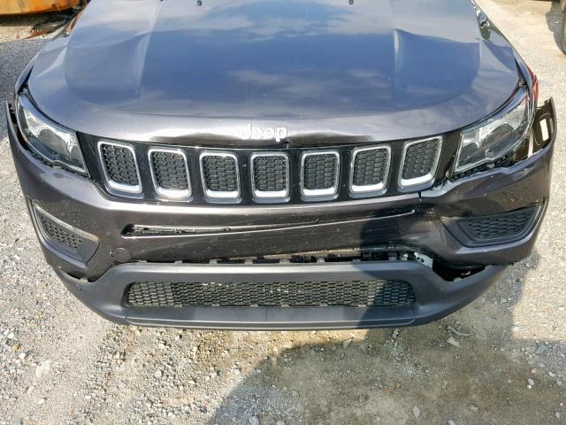 3C4NJDAB4JT114761 - 2018 JEEP COMPASS SP GRAY photo 9