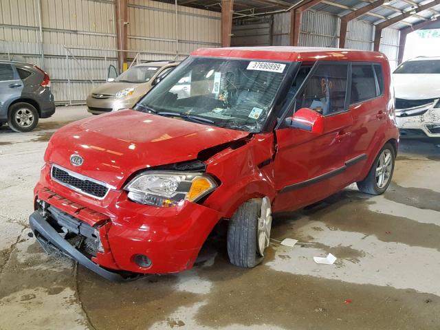 KNDJT2A20B7302650 - 2011 KIA SOUL + RED photo 2