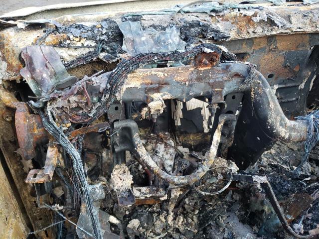 3GYVKNEFXAG245440 - 2010 CADILLAC ESCALADE E BURN photo 8