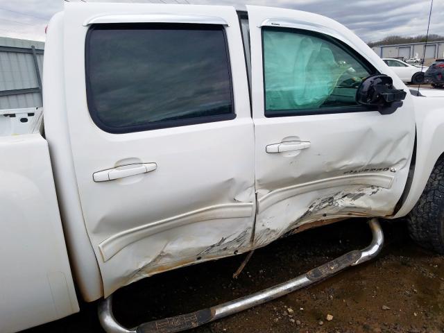 3GCPKSE38BG376743 - 2011 CHEVROLET SILVERADO WHITE photo 9