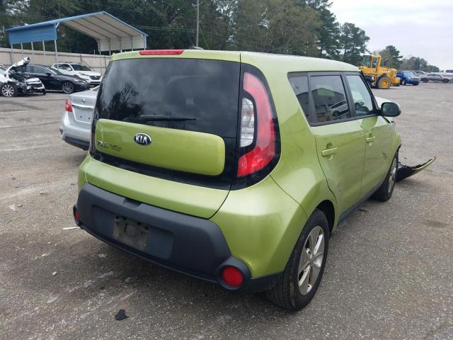 KNDJN2A22G7830577 - 2016 KIA SOUL GREEN photo 4