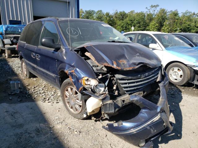 2C8GP64L15R231891 - 2005 CHRYSLER TOWN AND C BLUE photo 1