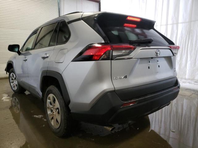 2T3F1RFV4KC026079 - 2019 TOYOTA RAV4 LE SILVER photo 3