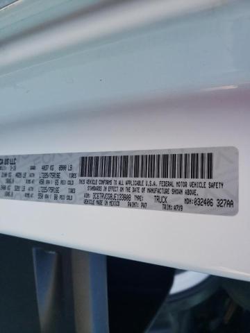 3C6TRVCG8JE133808 - 2018 RAM PROMASTER WHITE photo 10