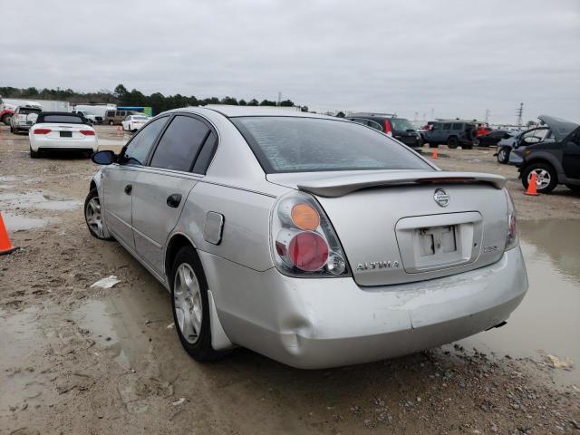 1N4AL11D52C192042 - 2002 NISSAN ALTIMA BAS SILVER photo 3