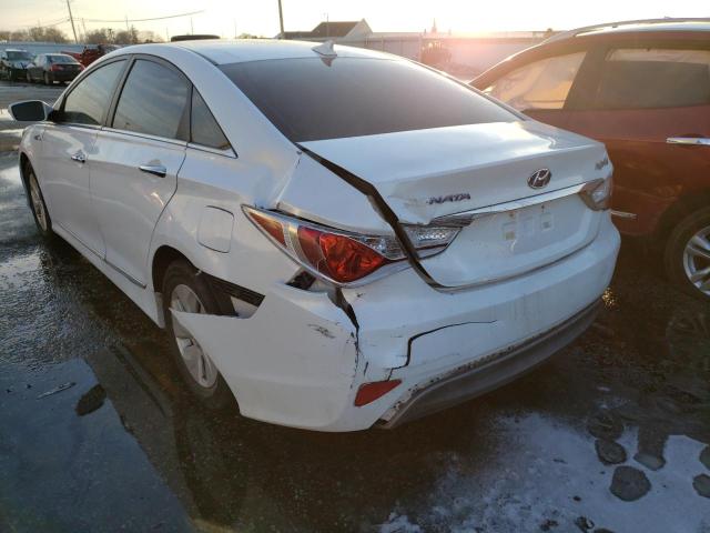 KMHEC4A40DA074889 - 2013 HYUNDAI SONATA HYB WHITE photo 3