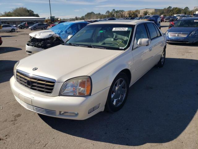 1G6KF57931U187823 - 2001 CADILLAC DEVILLE DT WHITE photo 2