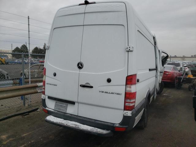 WD3PE8CC1F5978422 - 2015 MERCEDES-BENZ SPRINTER 2 WHITE photo 4