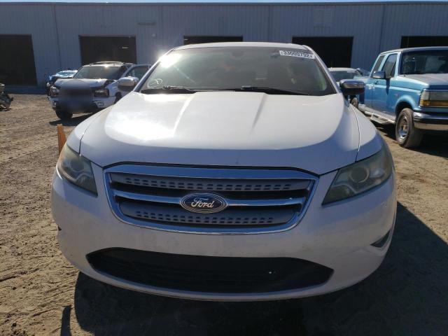 1FAHP2FW4BG111592 - 2011 FORD TAURUS LIM WHITE photo 9