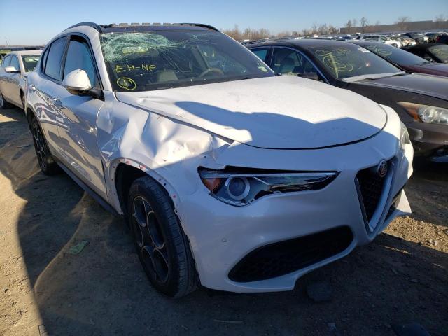 ZASFAKNN3J7B80159 - 2018 ALFA ROMEO STELVIO TI WHITE photo 1