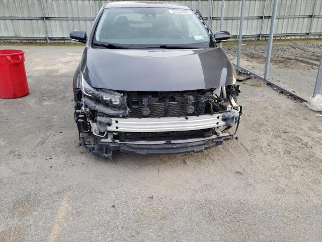 JTDKARFP8J3079951 - 2018 TOYOTA PRIUS PRIM 石墨色 照片 9