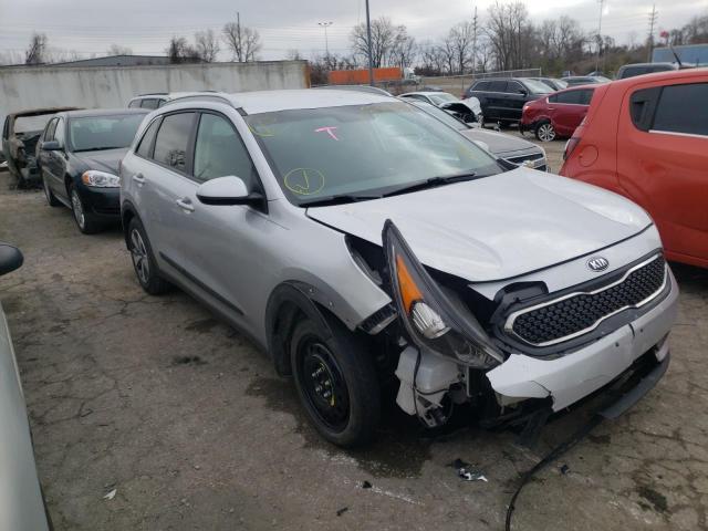 KNDCB3LC3H5077331 - 2017 KIA NIRO FE SILVER photo 1