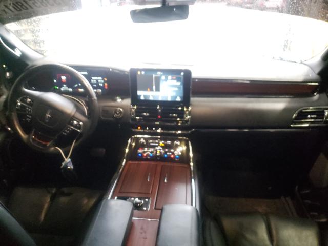 5LMJJ2LT1JEL19083 - 2018 LINCOLN NAVIGATOR ნაცრისფერი ფოტო 9