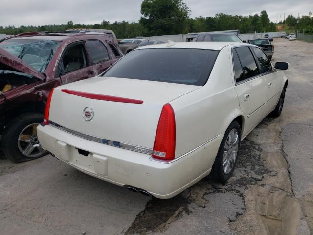 1G6KP5ES8BU135088 - 2011 CADILLAC DTS PLATIN WHITE photo 4