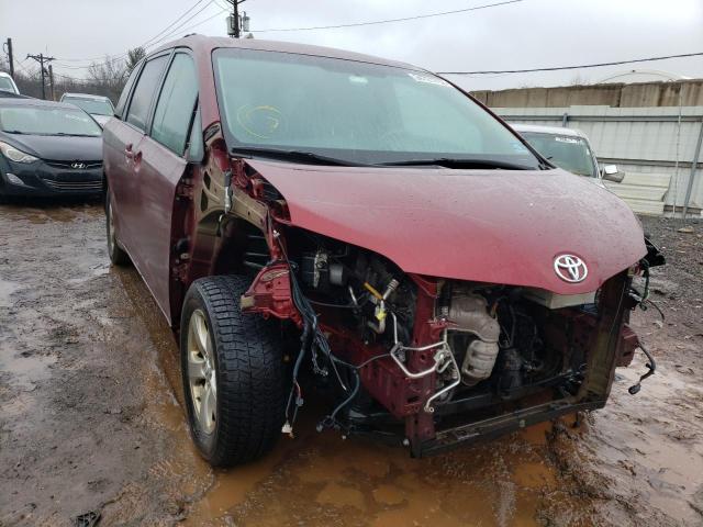 5TDKK3DC9DS403017 - 2013 TOYOTA SIENNA LE RED photo 9