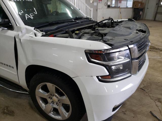 1GNSKKKC6FR272599 - 2015 CHEVROLET SUBURBAN K WHITE photo 9