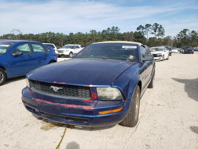 1ZVFT84N855213887 - 2005 FORD MUSTANG BLUE photo 2