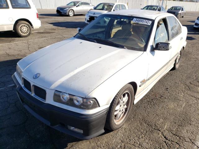 4USCD2322TLB31277 - 1996 BMW 328 I AUTO WHITE photo 2