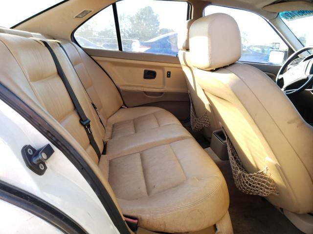 4USCD2322TLB31277 - 1996 BMW 328 I AUTO WHITE photo 6