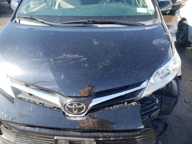 5TDKZ3DC9KS008103 - 2019 TOYOTA SIENNA LE BLACK photo 7