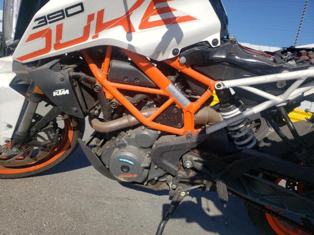 MD2JPJ401KC223630 - 2019 KTM 390 DUKE TWO TONE photo 7