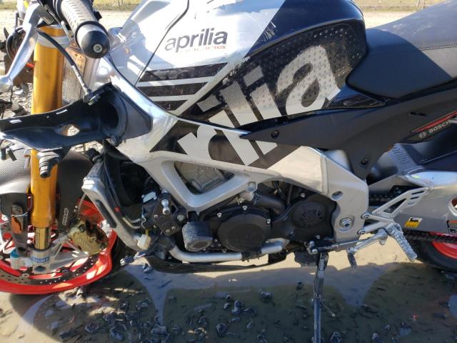 ZD4TYUA01GS000300 - 2016 APRILIA TUONO V4 1100 ABS  photo 7