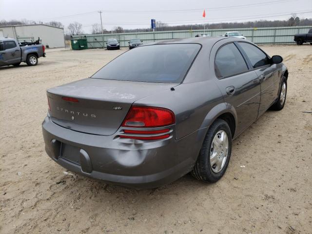 1B3EL46X65N676182 - 2005 DODGE STRATUS SX GRAY photo 4