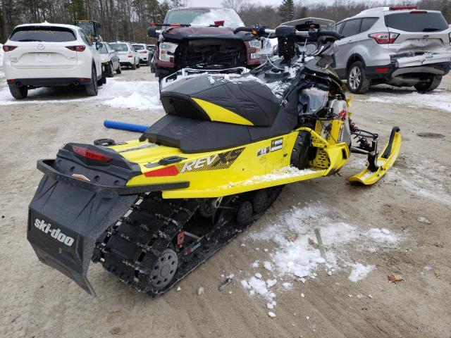 2BPSUTFC7FV000034 - 2015 SKI DOO MXZ YELLOW photo 4