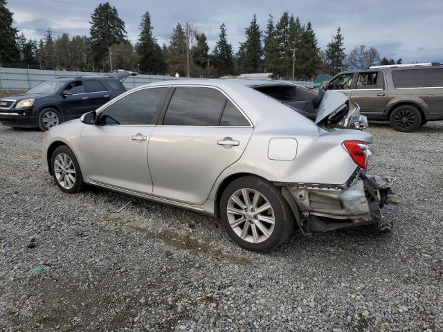 4T1BF1FK4CU011694 - 2012 TOYOTA CAMRY BASE SILVER photo 2