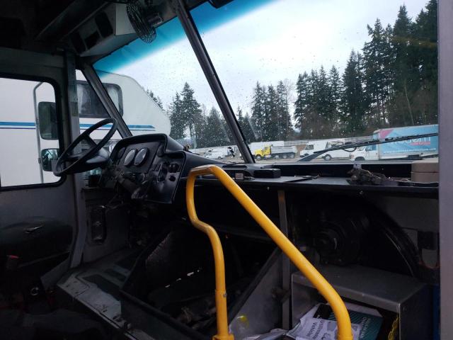 4UZAANBW97CY44994 - 2007 FREIGHTLINER CHASSIS M WHITE photo 8