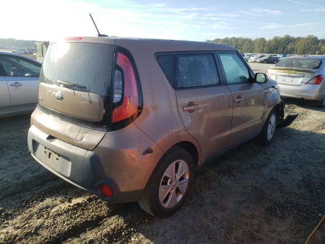 KNDJN2A27F7170132 - 2015 KIA SOUL BROWN photo 4