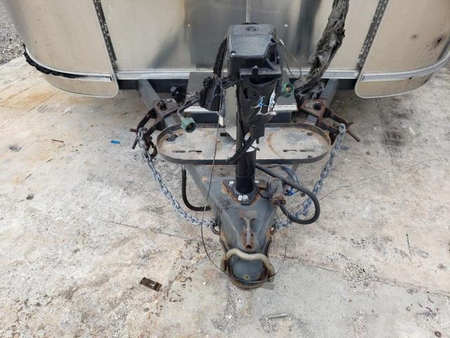 1STCPAA165J516808 - 2005 AIRS TRAVEL TRA 银色 照片 8