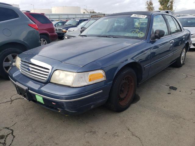 2FAFP73W3WX101922 - 1998 FORD CROWN VICT BLUE photo 1