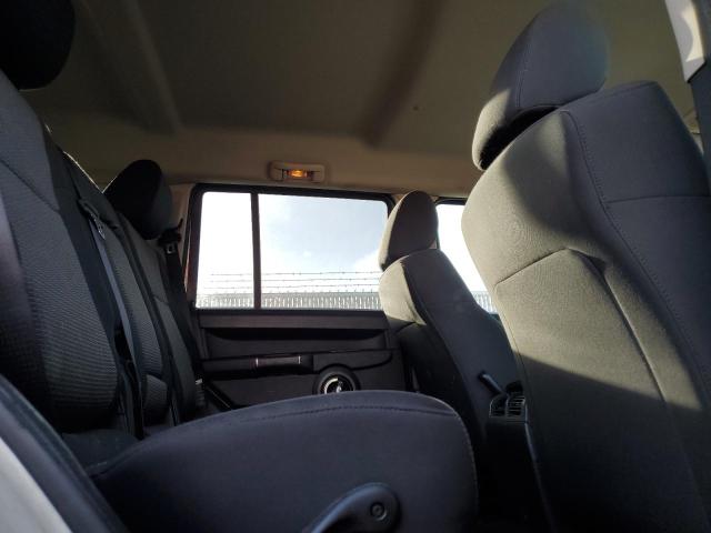 1J4RG4GK5AC162041 - 2010 JEEP COMMANDER Weiß Foto 11