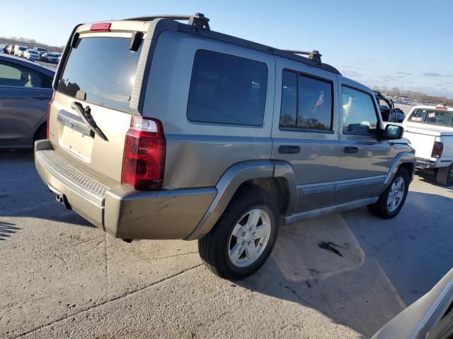 1J8HG48N66C232317 - 2006 JEEP COMMANDER BEIGE photo 3