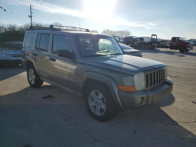 1J8HG48N66C232317 - 2006 JEEP COMMANDER BEIGE photo 4