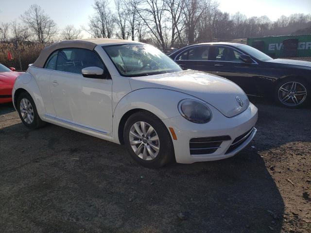 3VW5DAAT8KM505046 - 2019 VOLKSWAGEN BEETLE S WHITE photo 4