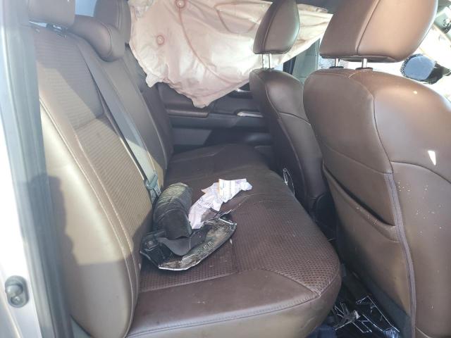 3TMGZ5AN2HM085699 - 2017 TOYOTA TACOMA DOU 银色 照片 10