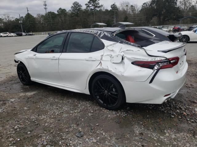 4T1K61AK3PU104655 - 2023 TOYOTA CAMRY XSE WHITE photo 2