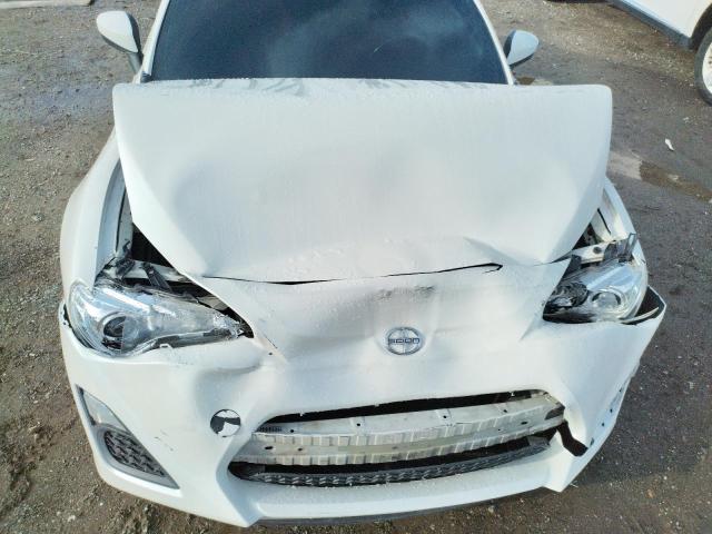 JF1ZNAA12G8701503 - 2016 TOYOTA SCION FR-S WHITE photo 11
