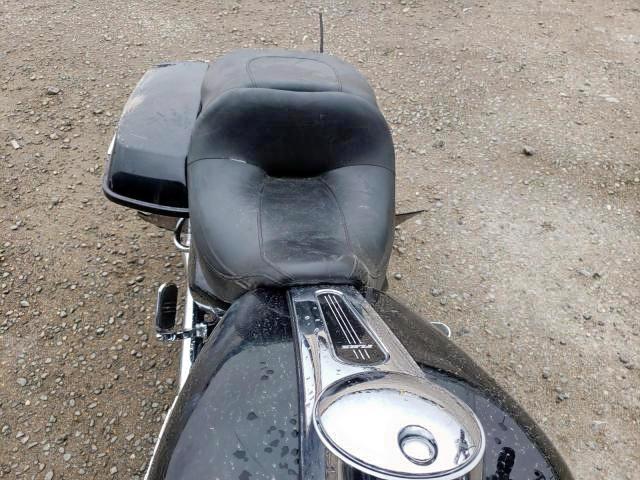 1HD1KBM12BB655747 - 2011 HARLEY-DAVIDSON FLHX BLACK photo 6