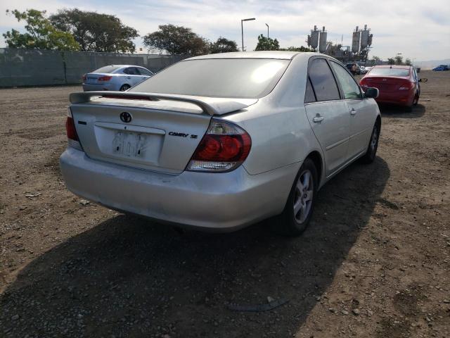 JTDBE32K463063667 - 2006 TOYOTA CAMRY LE SILVER photo 4