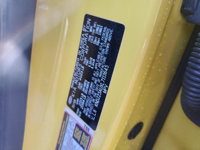 KNDJX3A52E7049324 - 2014 KIA SOUL ! YELLOW photo 13