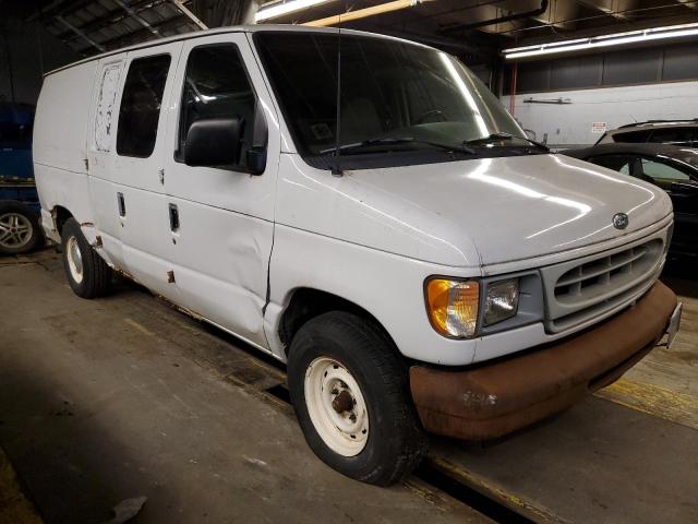 1FTRE14222HA06574 - 2002 FORD ECONOLINE WHITE photo 4