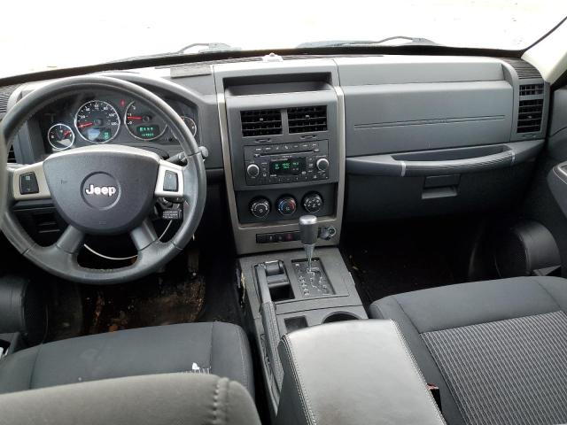 1J4PN3GK9AW169631 - 2010 JEEP LIBERTY RE SILVER photo 8