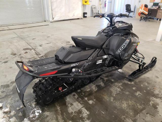 2BPSMXJF0JV000054 - 2018 SKI DOO SNOWBMOBIL BLACK photo 4