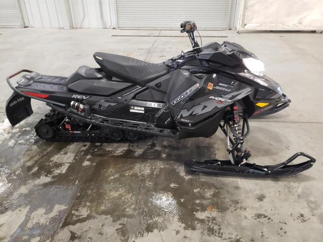 2BPSMXJF0JV000054 - 2018 SKI DOO SNOWBMOBIL BLACK photo 9