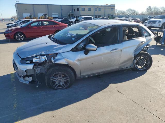 3FADP4BJ5JM112145 - 2018 FORD FIESTA SE SILVER photo 1