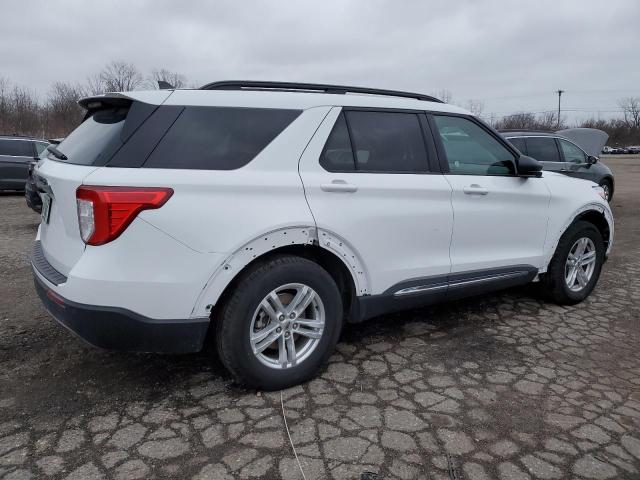 1FMSK7DHXNGA50653 - 2022 FORD EXPLORER X WHITE photo 3