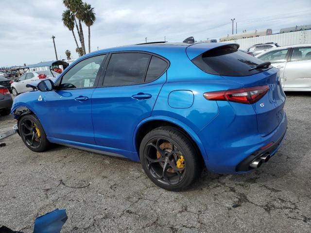 ZASFAKEV7J7C24454 - 2018 ALFA ROMEO STELVIO QU BLUE photo 2